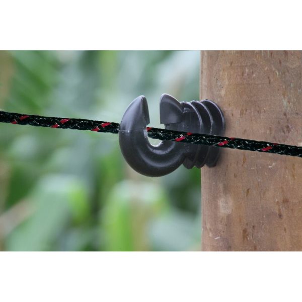 La corde noire Koltec est parfaite pour les clôtures de chevaux en raison de sa résistance.