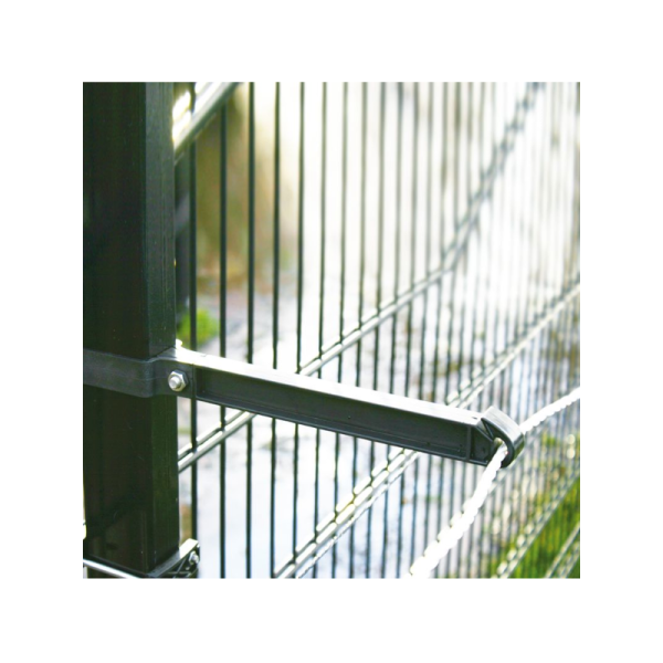 Izolatorul de gard Koltec pentru stâlpi poate fi folosit pentru sârmă și cablu, lungimea este de 25 cm.
