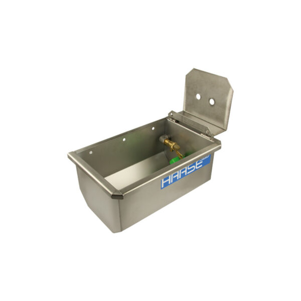 Haase drinking trough 16 liter drinking trough. With ½” transverse pipe for water circulation.