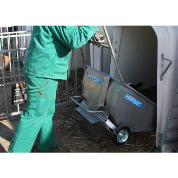 Calf scale for weighing and transporting cattle from Haase