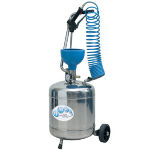 Pulverizador a presión móvil Ompi 50124 con 24 litros de capacidad