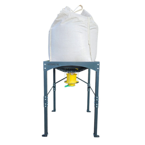 Discharge station with funnel for big bags with spout.