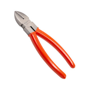 Pince coupante diagonale en titane WEDO, conçue avec précision, résistante à la corrosion, ergonomique pour un usage professionnel.
