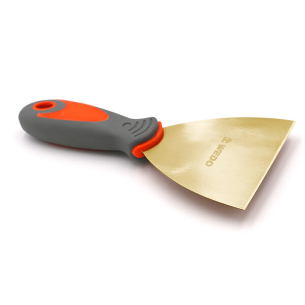 Espátula WEDO fabricada en bronce de aluminio duradero y antichispas, ideal para un uso seguro en entornos peligrosos.