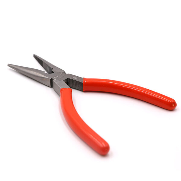 Les pinces à bec long en titane WEDO offrent précision et durabilité pour les professionnels, idéales pour les tâches complexes et les espaces restreints.