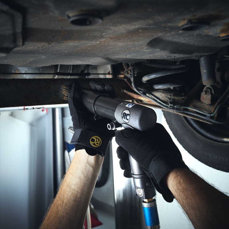 High-quality Rodcraft RC5625 pneumatic needle scaler for efficient rust removal and surface preparation in professional settings.