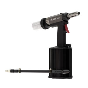 GTIN/EAN: 4030178833434 Pistol pneumatic cu nituri Rodcraft RC6748 pentru nituri oarbe 4,8-6,4 mm, forță 21,0 kN, ideal pentru prelucrarea metalelor și construcții.