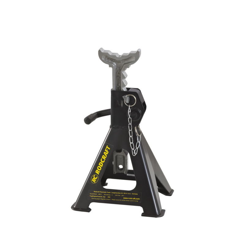 GTIN/EAN: 4030178831836Suporturi de sprijin reglabile Rodcraft UBZ-2, capacitate de 2 tone, înălțime 280-425 mm, ideale pentru întreținerea și repararea vehiculelor.