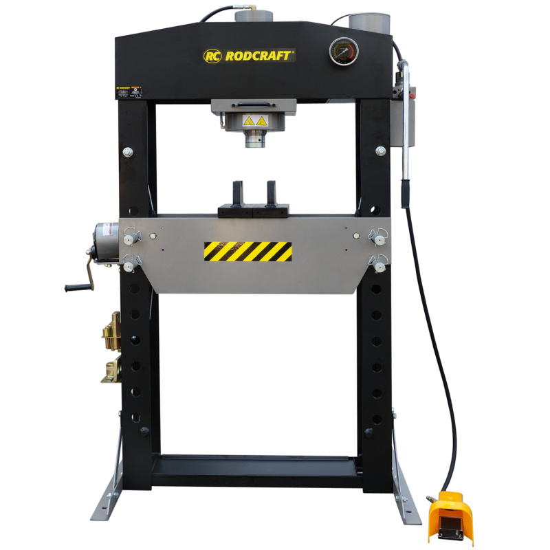 GTIN/EAN: 4028203832217Rodcraft WP75P prensa hidráulica para oficina, capacidade de 75 toneladas, curso de 250 mm, inclui conjunto de mandril e adaptador de troca rápida.